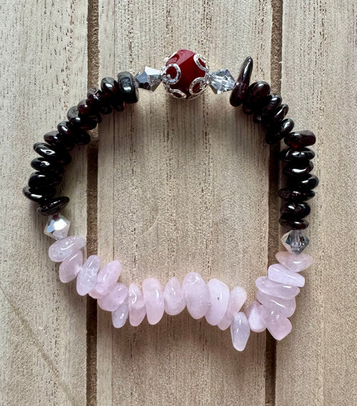 Capricorn Zodiac Garnet &amp; Rose Quartz Bracelet image 0